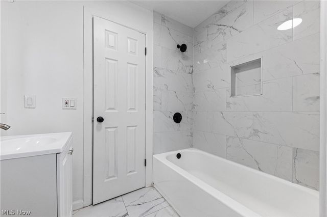 27182 Oriole Avenue, Euclid, OH 44132