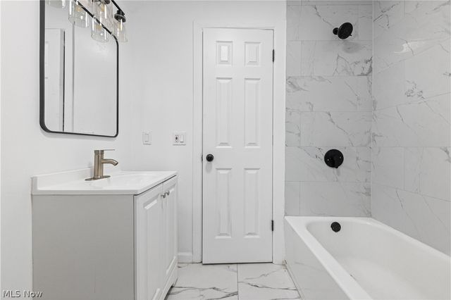 27182 Oriole Avenue, Euclid, OH 44132