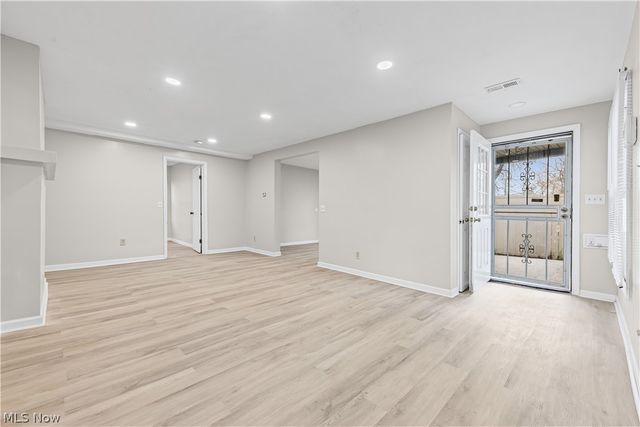 27182 Oriole Avenue, Euclid, OH 44132