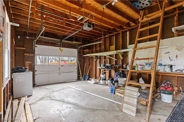 27182 Oriole Avenue, Euclid, OH 44132