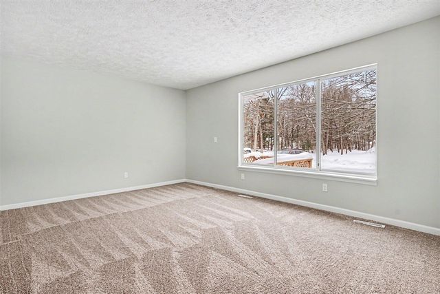 6148 O'neil Street, Twin Lake, MI 49457