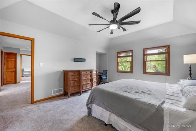 10506 Arabian Trail, Woodstock, IL 60098