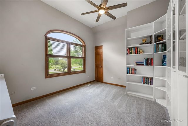 10506 Arabian Trail, Woodstock, IL 60098