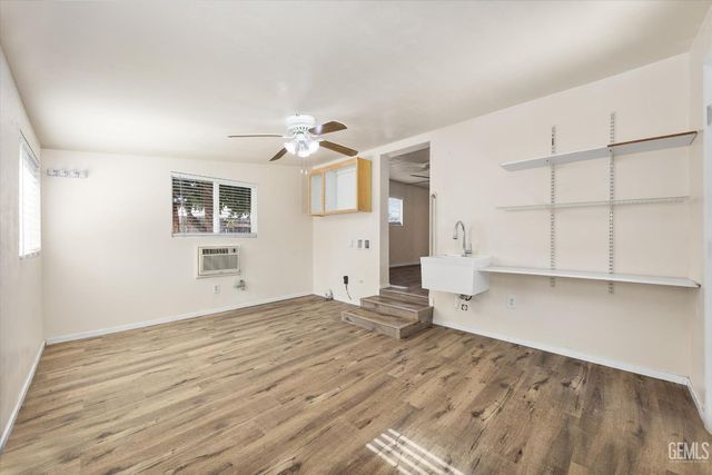 605 46th Street, Bakersfield, CA 93301