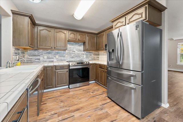 2967 DOUGHCHEE AVENUE, North Pole, AK 99705