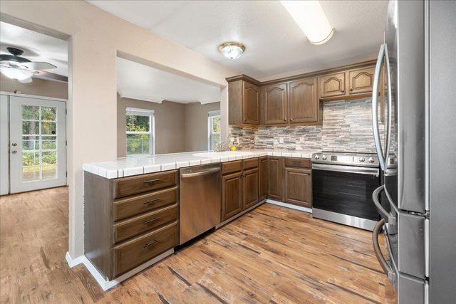 2967 DOUGHCHEE AVENUE, North Pole, AK 99705