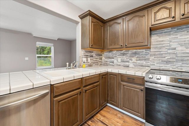 2967 DOUGHCHEE AVENUE, North Pole, AK 99705