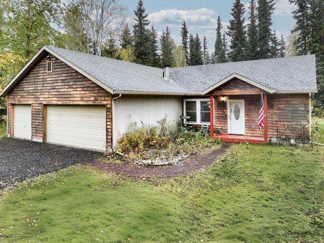 2967 DOUGHCHEE AVENUE, North Pole, AK 99705