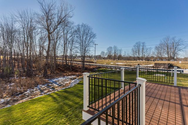 3 Cemetery Road, Greenland, NH 03840