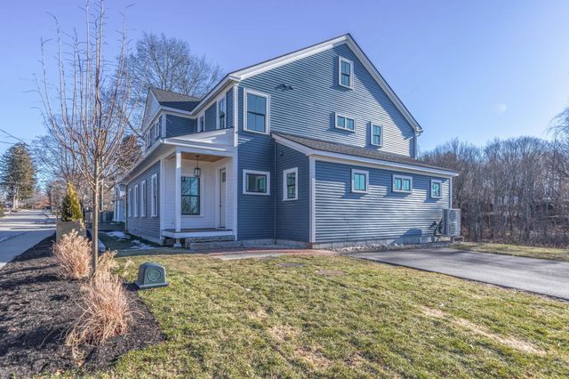 3 Cemetery Road, Greenland, NH 03840