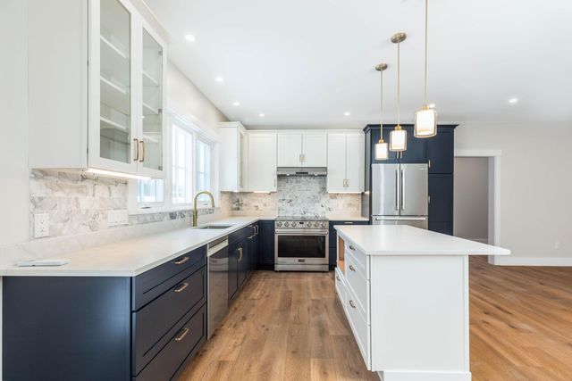 3 Cemetery Road, Greenland, NH 03840