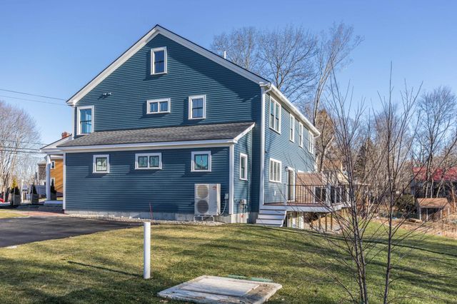 3 Cemetery Road, Greenland, NH 03840