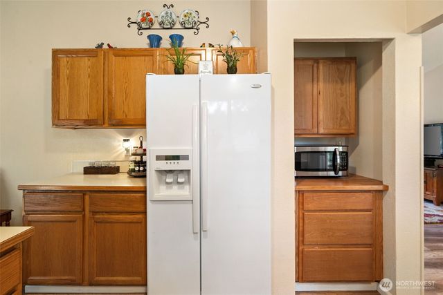 681 E Oak Park Way, Shelton, WA 98584