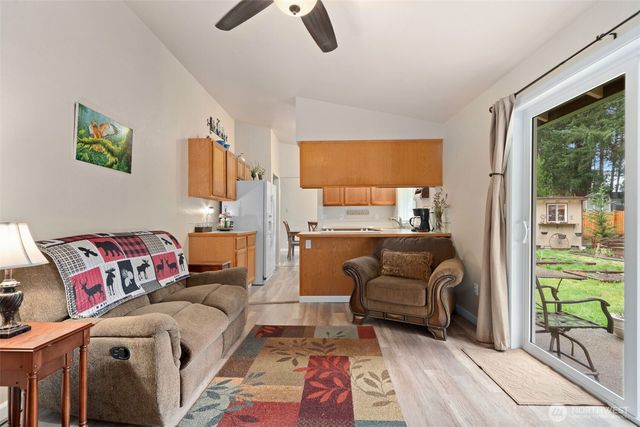 681 E Oak Park Way, Shelton, WA 98584