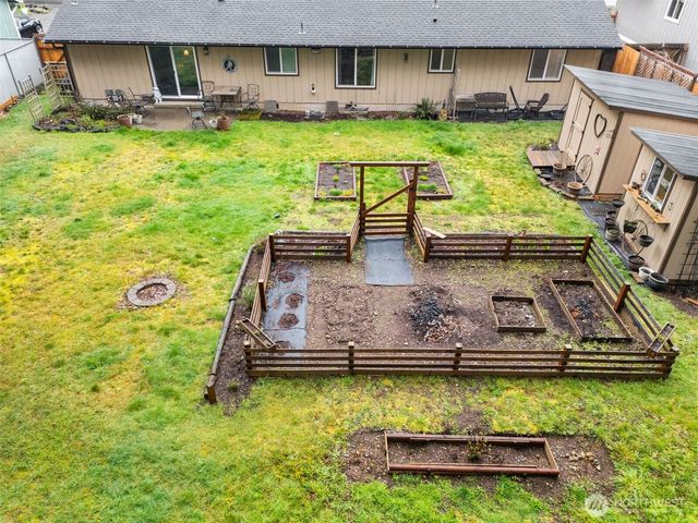 681 E Oak Park Way, Shelton, WA 98584