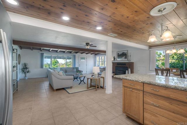 1643 Mesa Verde Dr., Vista, CA 92084