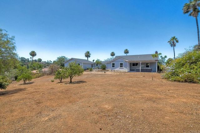 1643 Mesa Verde Dr., Vista, CA 92084
