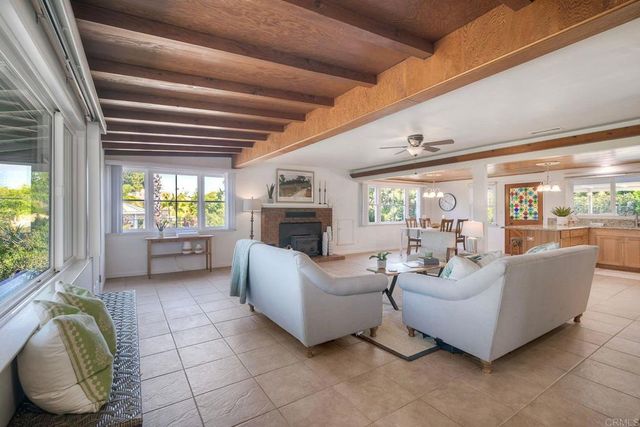 1643 Mesa Verde Dr., Vista, CA 92084