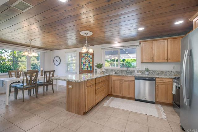 1643 Mesa Verde Dr., Vista, CA 92084