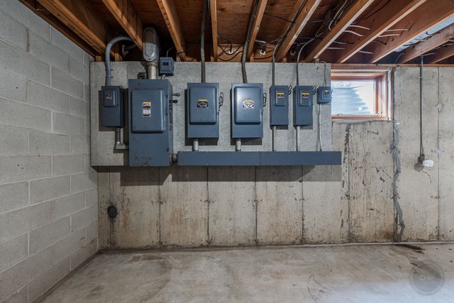 15600 Griswold Springs Road, Plano, IL 60545