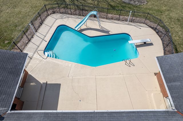 15600 Griswold Springs Road, Plano, IL 60545