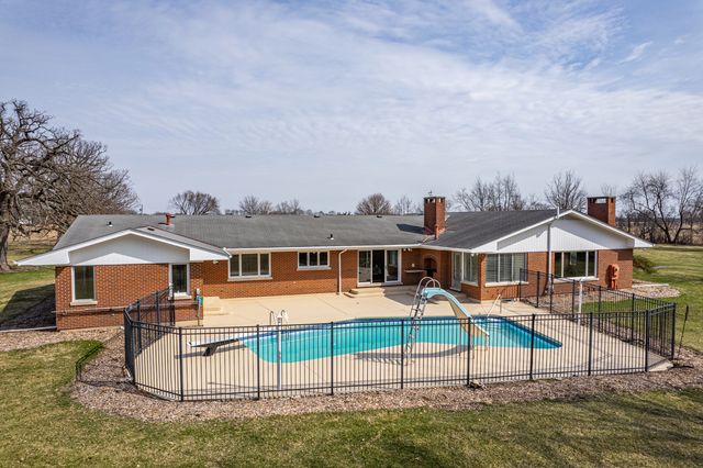 15600 Griswold Springs Road, Plano, IL 60545