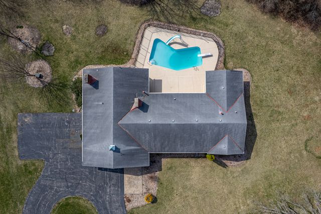 15600 Griswold Springs Road, Plano, IL 60545