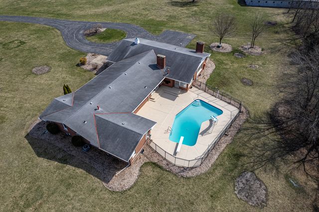 15600 Griswold Springs Road, Plano, IL 60545