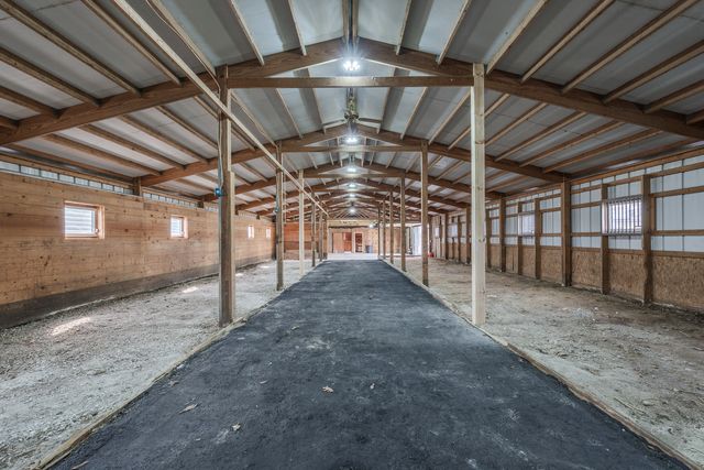 15600 Griswold Springs Road, Plano, IL 60545