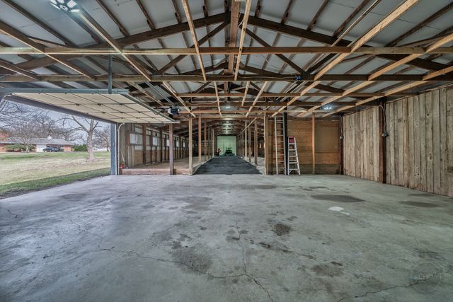 15600 Griswold Springs Road, Plano, IL 60545