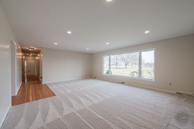 15600 Griswold Springs Road, Plano, IL 60545