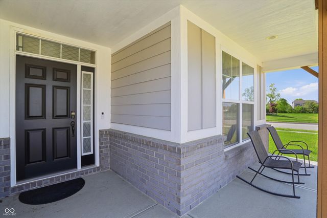 8415 Hidden Meadow Pass, Mccordsville, IN 46055