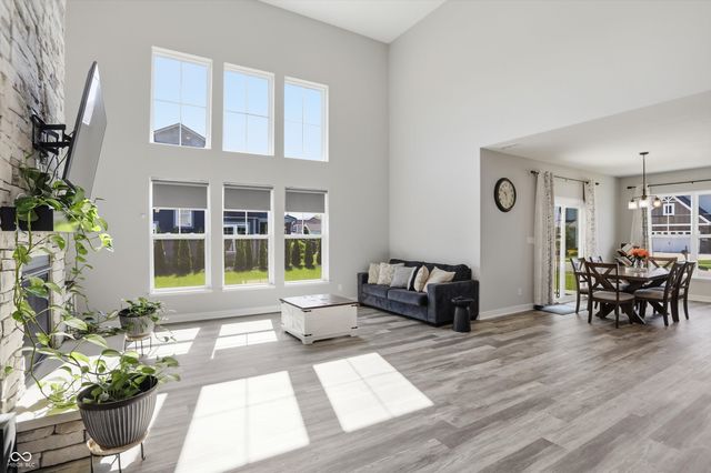8415 Hidden Meadow Pass, Mccordsville, IN 46055