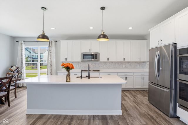 8415 Hidden Meadow Pass, Mccordsville, IN 46055