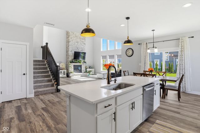8415 Hidden Meadow Pass, Mccordsville, IN 46055