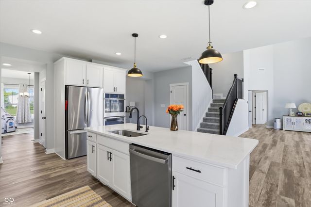 8415 Hidden Meadow Pass, Mccordsville, IN 46055