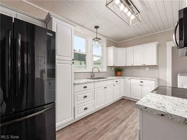 618 Locust Avenue, Zanesville, OH 43701