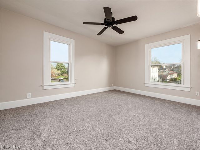 618 Locust Avenue, Zanesville, OH 43701