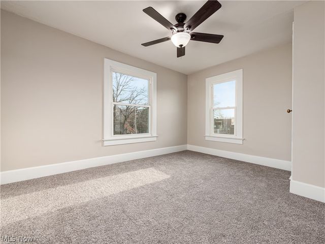 618 Locust Avenue, Zanesville, OH 43701