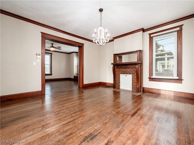 618 Locust Avenue, Zanesville, OH 43701