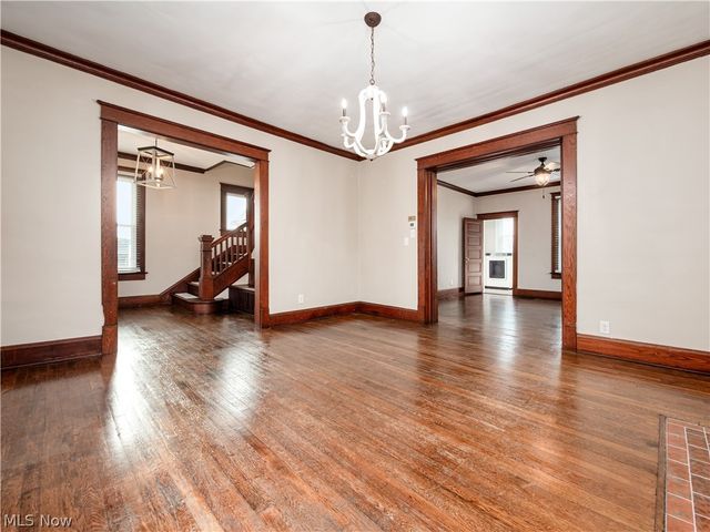 618 Locust Avenue, Zanesville, OH 43701