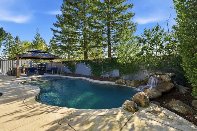 2934 Tilbury Way, Roseville, CA 95661