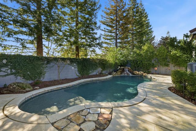 2934 Tilbury Way, Roseville, CA 95661