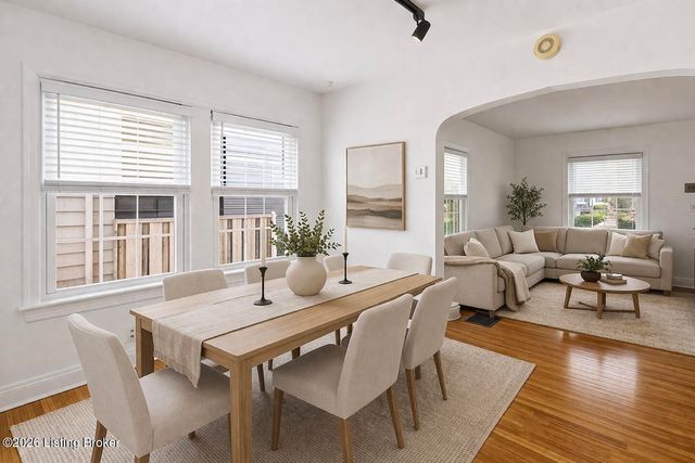 1054 Oakwood Ave, Louisville, KY 40215