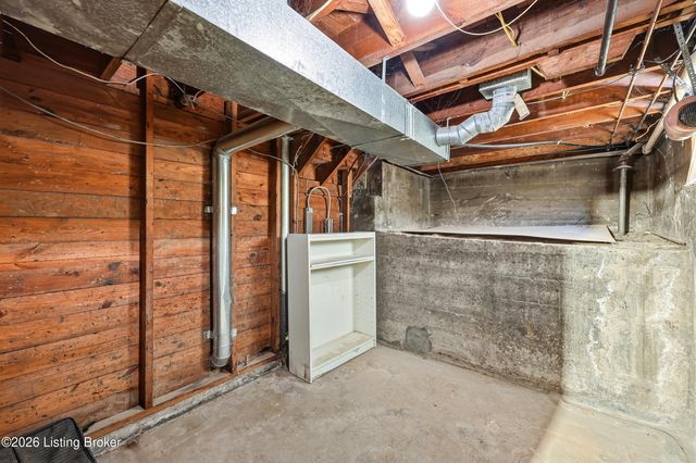 1054 Oakwood Ave, Louisville, KY 40215