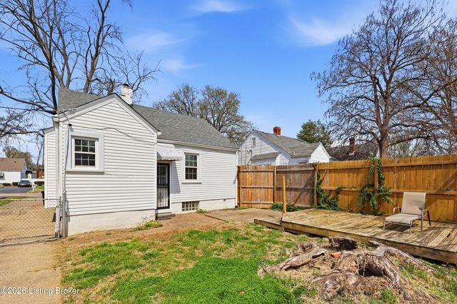 1054 Oakwood Ave, Louisville, KY 40215