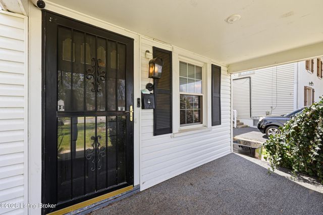 1054 Oakwood Ave, Louisville, KY 40215