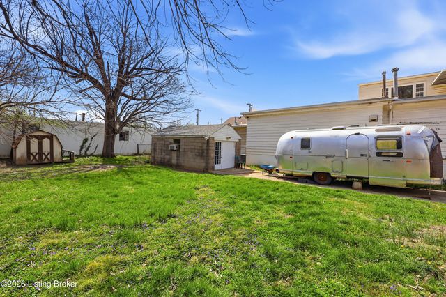 1054 Oakwood Ave, Louisville, KY 40215