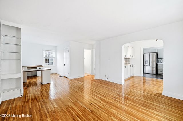 1054 Oakwood Ave, Louisville, KY 40215