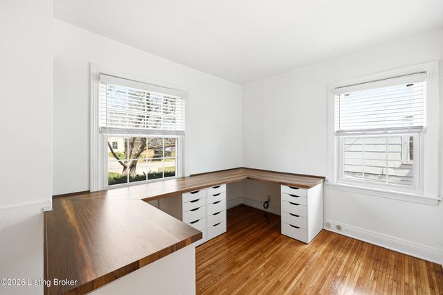 1054 Oakwood Ave, Louisville, KY 40215